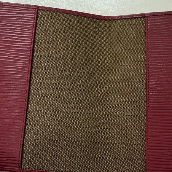 NEW! - FENDI Logo Passport Cover - Picture 5 of 12